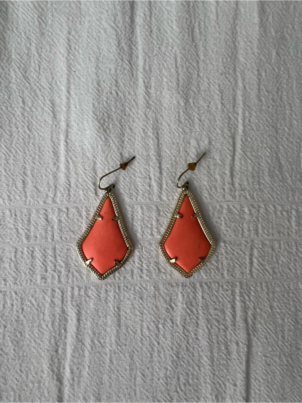Kendra Scott Alex Drop Earrings in Salmon Magnesite